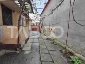 Casa individuala de vanzare cu teren de 320 mp in Sibiu zona Lupeni — miniatura 3