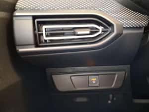 Dacia Sandero TCe 90 CP Automată 3490 km 13990 EUR — miniatura 6