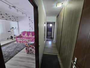 Mansardă 2 camere Banat, etaj 5, mobilată, utilată — miniatura 3