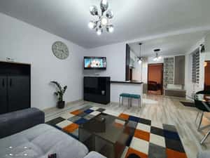 Inchiriez Studio la Casa in Ghimbav  2 Camere cu Bucatarie Open Space