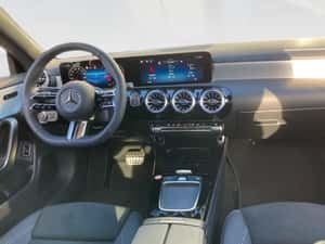 Mercedes-Benz CLA 180 Sport / Coupe 2026 — miniatura 7