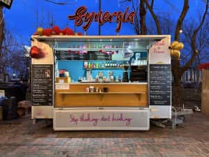 Rulotă Street Food COMPLET ECHIPATĂ, gata de lucru, fabricatie Polonia, 11.500€ — miniatura 7