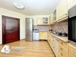 Casă P+M din anul 2010 în Cicir, 174 mp + garaj, cu teren 1422 mp — miniatura 3