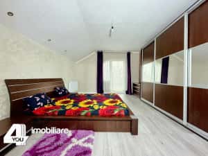 Casă P+M din anul 2010 în Cicir, 174 mp + garaj, cu teren 1422 mp — miniatura 8