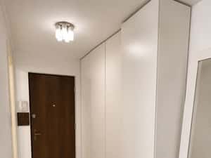 Închiriez Apartament 2 camere, parter, în apropiere de Tineretului — miniatura 3