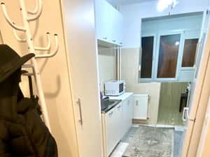 Inchiriez apartament 3 camere — miniatura 4