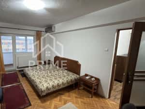 Apartament decomandat 3 camere/2 bai/ 63 mp/ zona Mercur Cetate