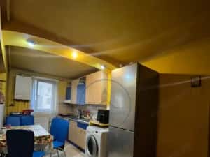 Apartament 3 camere , zona Liceul Liviu Rebreanu — miniatura 6