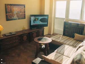 Piata Victoriei apt 3 camere,2 bai ,mobilat