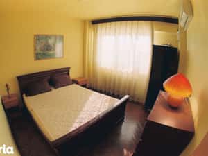 Piata Victoriei apt 3 camere,2 bai ,mobilat — miniatura 5