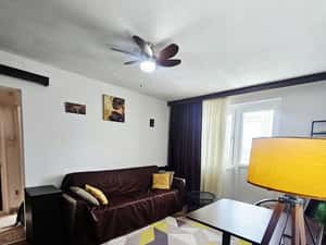 Apartament 3 camere Sector 4, Str Luică, bloc reabilitat, pet friendly