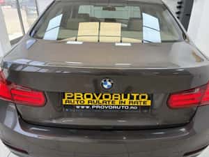 BMW SERIA 320i SEDAN | 2012 | — miniatura 5