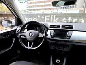 Inchirieri auto diesel - Masini de inchiriat economice - Skoda Fabia - Masina economica de inchiriat — miniatura 3