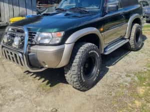 Nissan patrol y61 2.8 autoutilitar