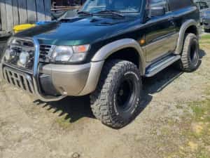 Nissan patrol y61 2.8 autoutilitar — miniatura 9
