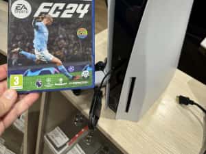 Sony PS5 Disk 1Tb, 1 maneta + Fifa 2024