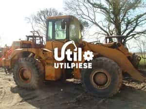 Dezmembrare Excavator Hyundai R210 R220 R250 R300 R320 R360 + piese — miniatura 4