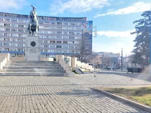 0 comision ! 3 camere Cinema Florin Piersic, 73 mp, priveliste superba — miniatura 3