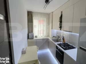 Apartament 2 camere, 50 mp, parcare subterana inclusa, balcon, zona Su — miniatura 2