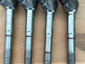 Injectoare 0445110469/04L130277AC — miniatura 4