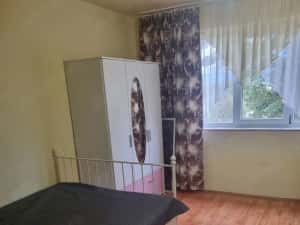 Închiriez garsonieră