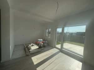 Duplex Mosnita 4 camere 2 bai Asfalt Toate utilitatile — miniatura 6