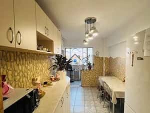 Apartament spatios si decomandat de 2 camere in Tractorul — miniatura 6