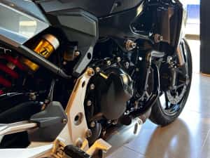 Vand motocicleta Bmw f 900 r 2022 unic proprietar fara accident — miniatura 4