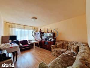 Apartament cu potential, orientare sud-est, 2 balcoane, zona Parang — miniatura 4