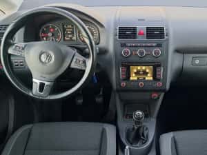 Vw Touran 2.0 TDI 140 CP Fab 2014 — miniatura 5