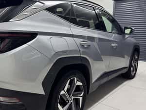 HYUNDAI TUCSON 265 CP - PLUG-IN HYBRID – 4WD LUXURY — miniatura 4