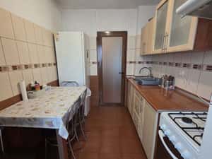 Apartament 3 camere zona Cina scoala 10 — miniatura 3