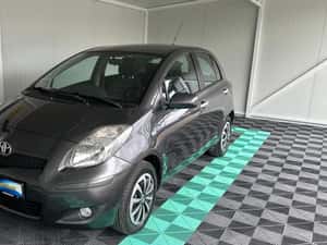 Toyota Yaris Manuală 100 HP Benzină — miniatura 2