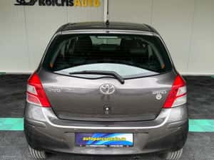 Toyota Yaris Manuală 100 HP Benzină — miniatura 4
