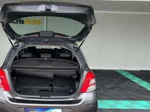 Toyota Yaris Manuală 100 HP Benzină — miniatura 6