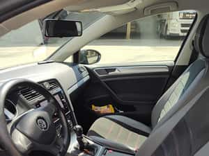 Volkswagen Golf 2019, 97.000 km, 10.000 EUR