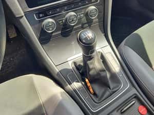Volkswagen Golf 2019, 97.000 km, 10.000 EUR — miniatura 2