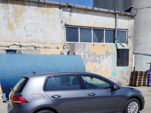 Volkswagen Golf 2019, 97.000 km, 10.000 EUR — miniatura 7