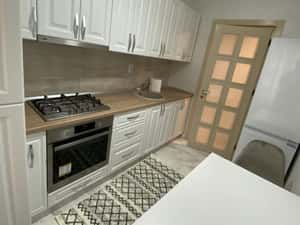Spre închiriere, apartament cu 2 camere - Royal Town Copou — miniatura 6