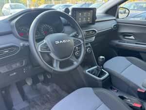 Dacia Sandero Stepway Extreme TCe 110 MT6 2025 – city-car modern, ideal pentru oraș și drumuri lungi — miniatura 5