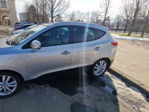 Hyundai ix35 2.0crdi — miniatura 4