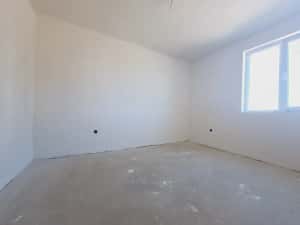 Aproape de Zone Cafe 2. Casa individuala. Panouri Fotovoltaice. — miniatura 5