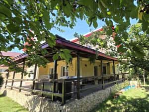 Agigea , zona Pod, ideala pentru gradinita sau azil batrani. — miniatura 3