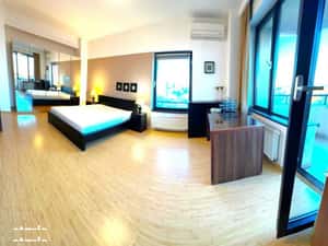 Apartament cu 3 camere (transformat din 4) de inchiriat - Central — miniatura 2
