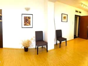 Apartament cu 3 camere (transformat din 4) de inchiriat - Central — miniatura 6