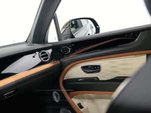 Bentley Bentayga Automată 449 HP Benzină — miniatura 7