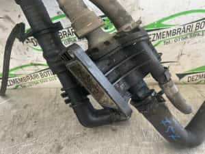 Carcasa termostat 9647767180 Ford Focus a 2-a generatie — miniatura 3