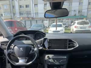 Peugeot 308 1,2 turbo benzina automat — miniatura 5