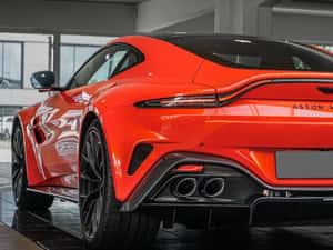 Aston Martin V8 Vantage — miniatura 7