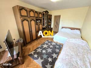 Apartament cu 3 Camere, Etaj Intermediar, Lift, Zonă Ultracentrală — miniatura 6